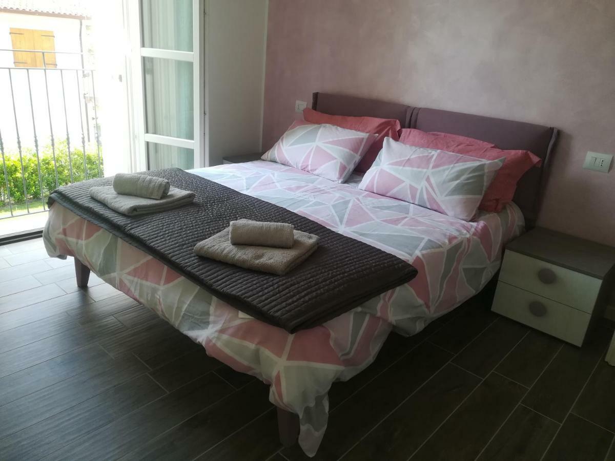 Corte Fasanella - Apartment Lilla Toscolano Maderno Eksteriør billede