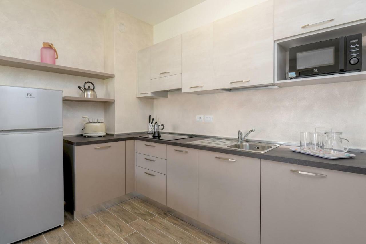 Corte Fasanella - Apartment Lilla Toscolano Maderno Eksteriør billede